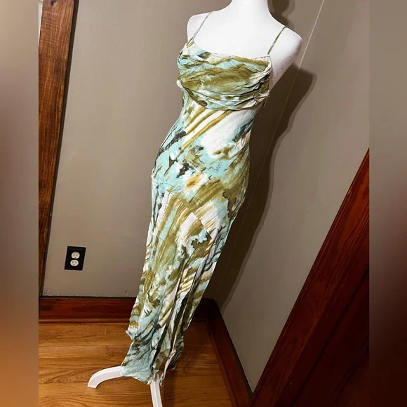 Selfie Leslie | Dresses | Selfie Leslie Green And Blue Patterned Dress | Poshmark Selfie Leslie | Dresses | Selfie Leslie Green And Blue Patterned Dress | Poshmark